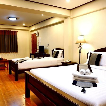 NanBaanKhun Hotel Bagian luar foto