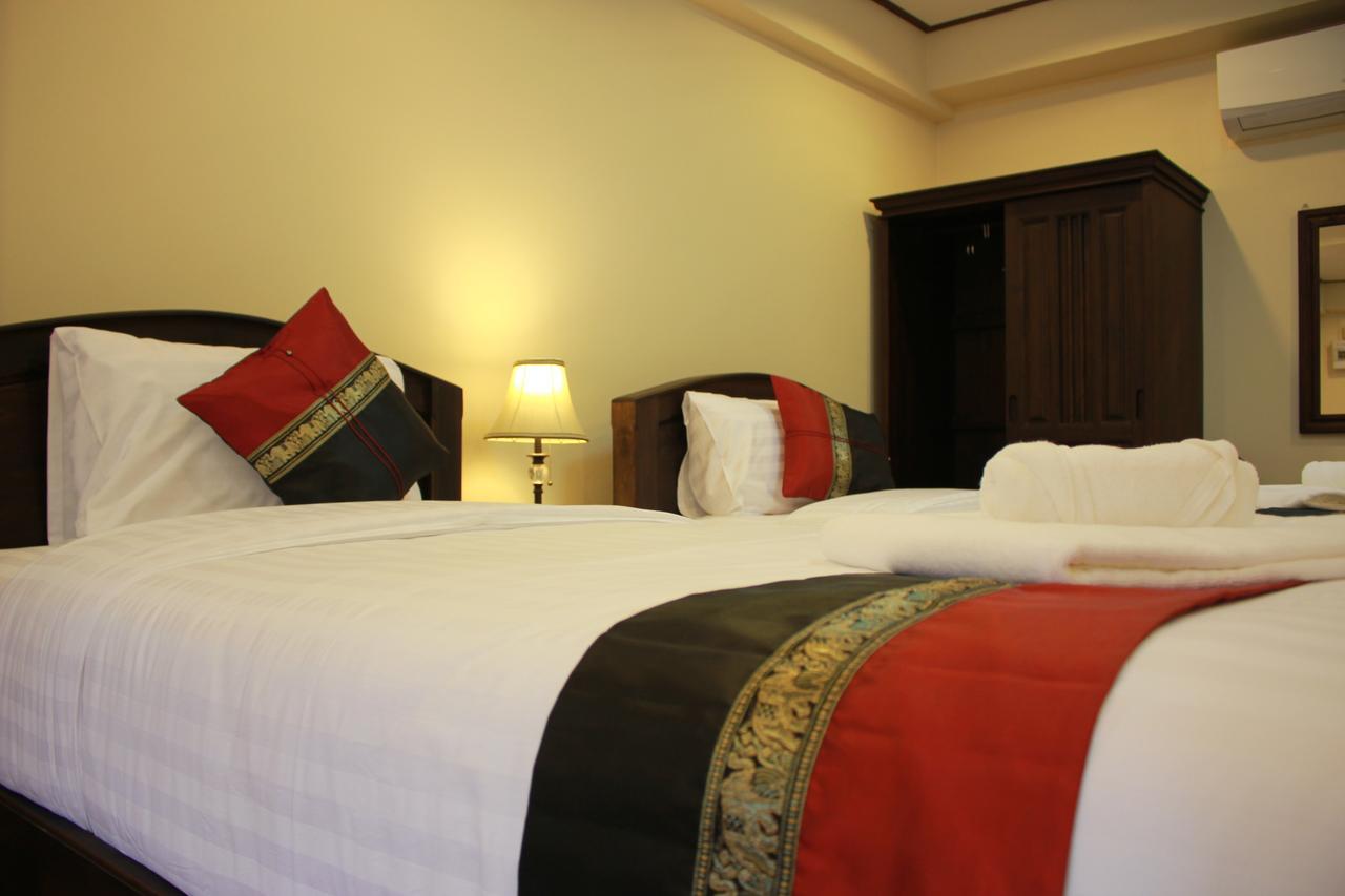 NanBaanKhun Hotel Bagian luar foto
