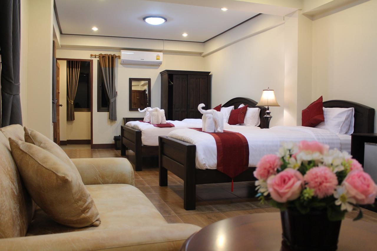 NanBaanKhun Hotel Bagian luar foto
