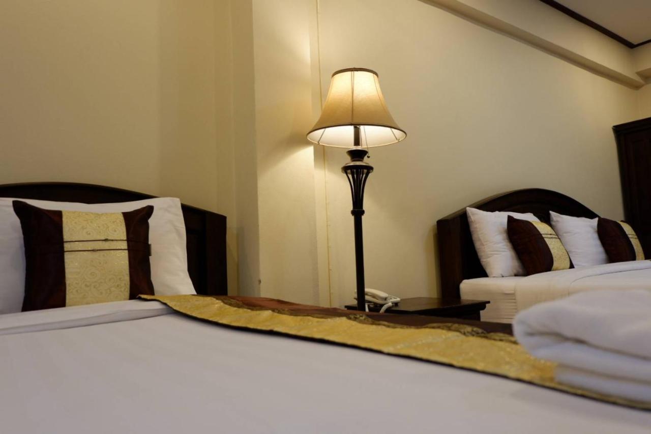 NanBaanKhun Hotel Bagian luar foto