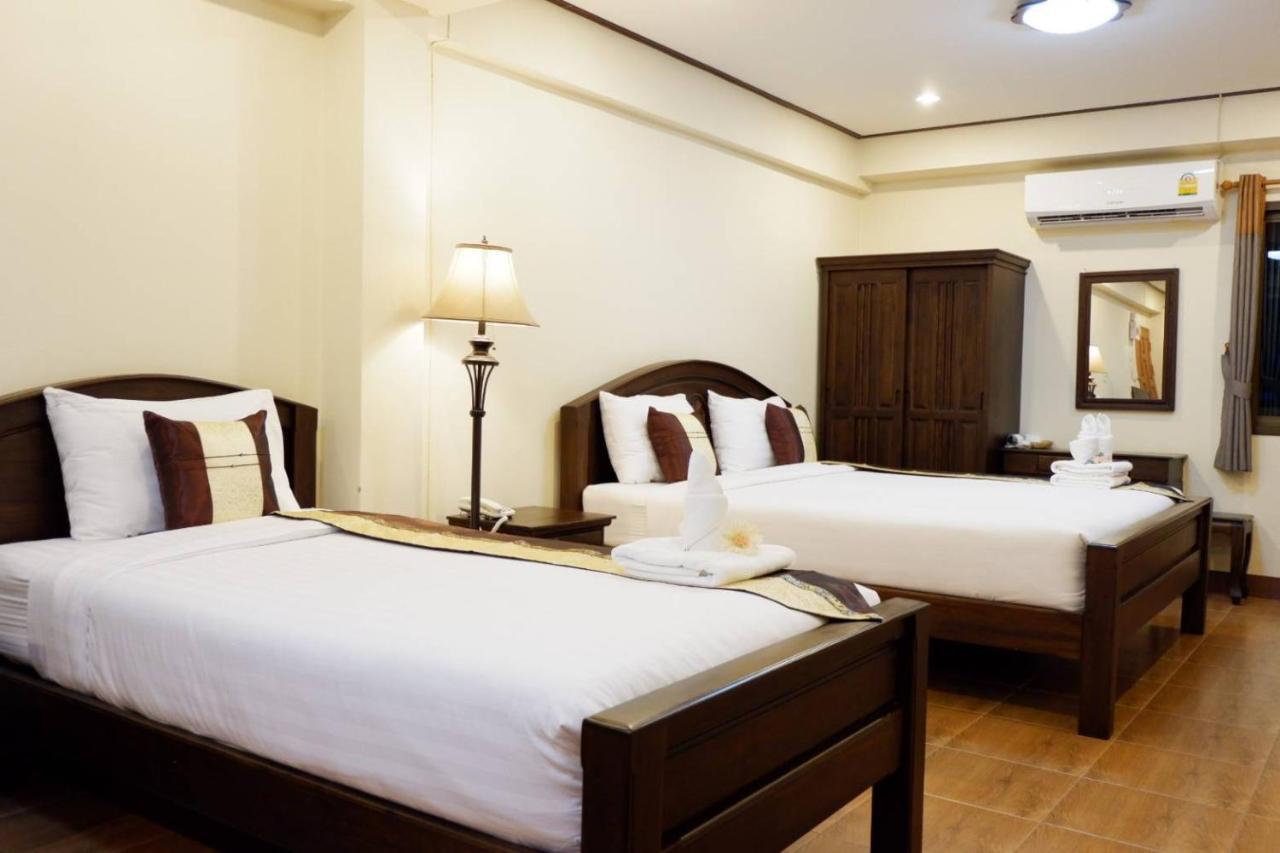 NanBaanKhun Hotel Bagian luar foto