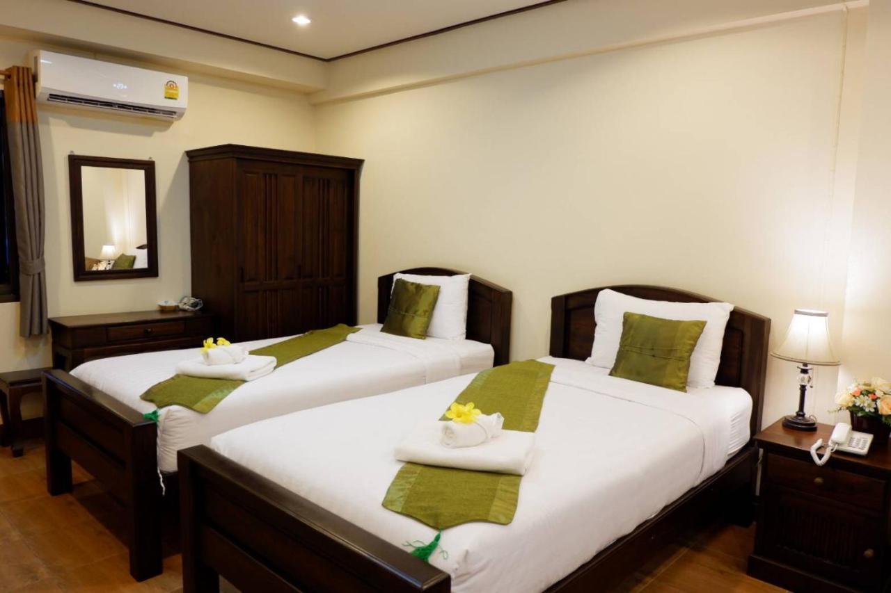 NanBaanKhun Hotel Bagian luar foto