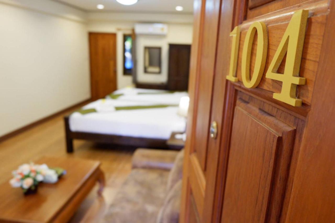 NanBaanKhun Hotel Bagian luar foto