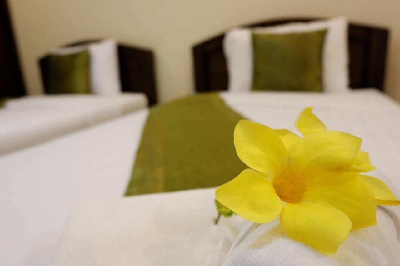 NanBaanKhun Hotel Bagian luar foto