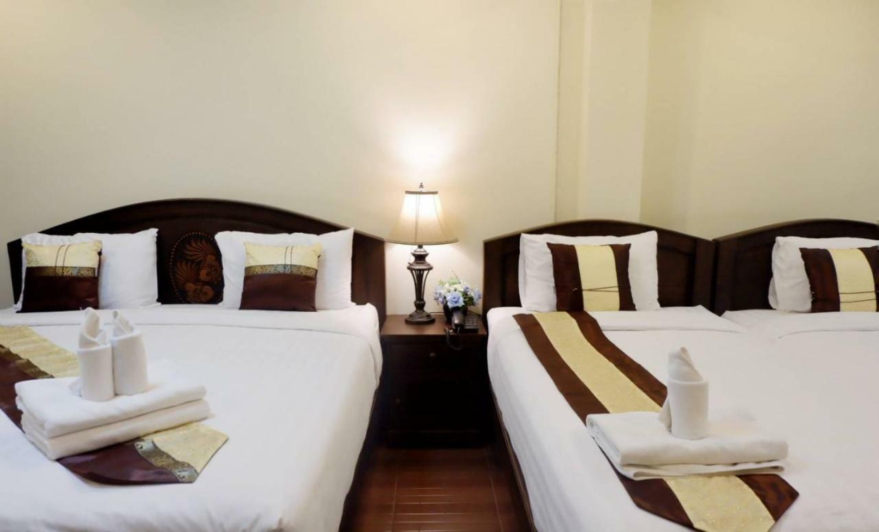NanBaanKhun Hotel Bagian luar foto